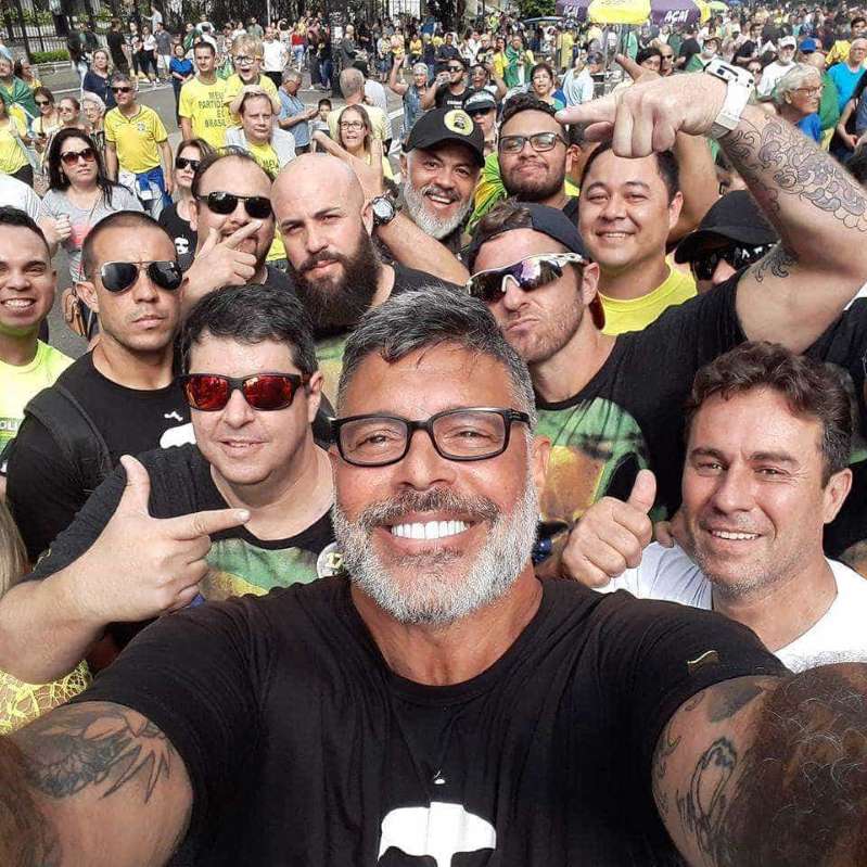 São Paulo elege palhaço, general, príncipe e ator pornô