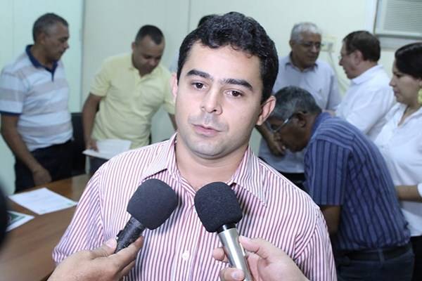 Ministério Público aciona prefeito Eric Costa de Barra do Corda por improbidade