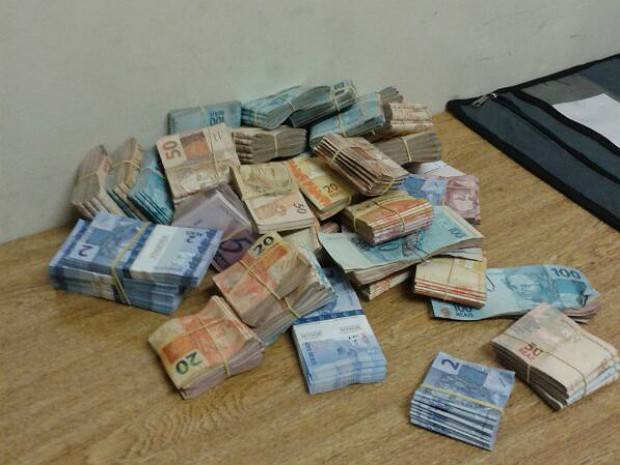 Bandidos assaltam prefeitura e faz reféns no Maranhão