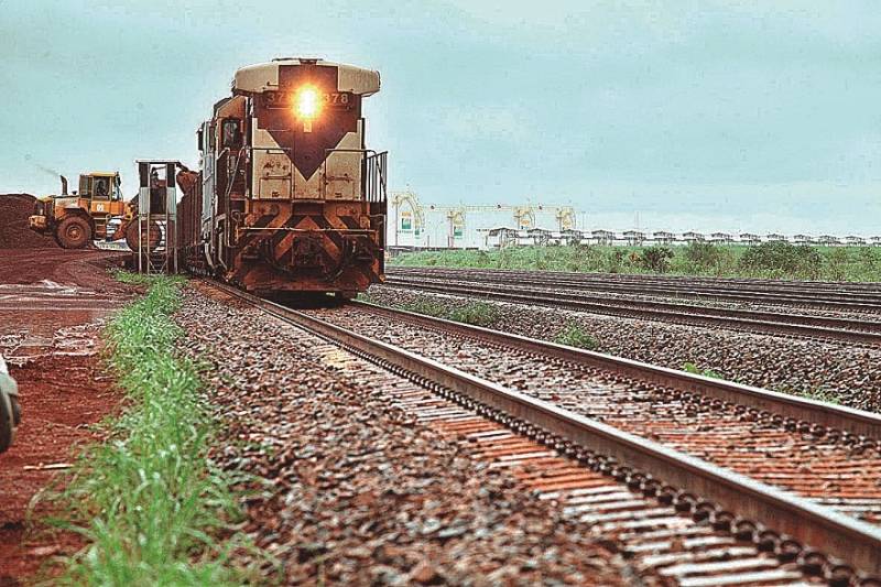 Governo arrecada R$ 2,719 bi com leilão da Ferrovia Norte-Sul
