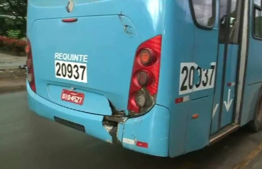 Cerca de 15 bandidos tentam incendiar ônibus coletivo no Maranhão