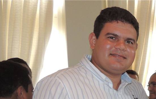 Justiça condena ex-prefeito que transferiu dinheiro de cidade no MA para conta pessoal