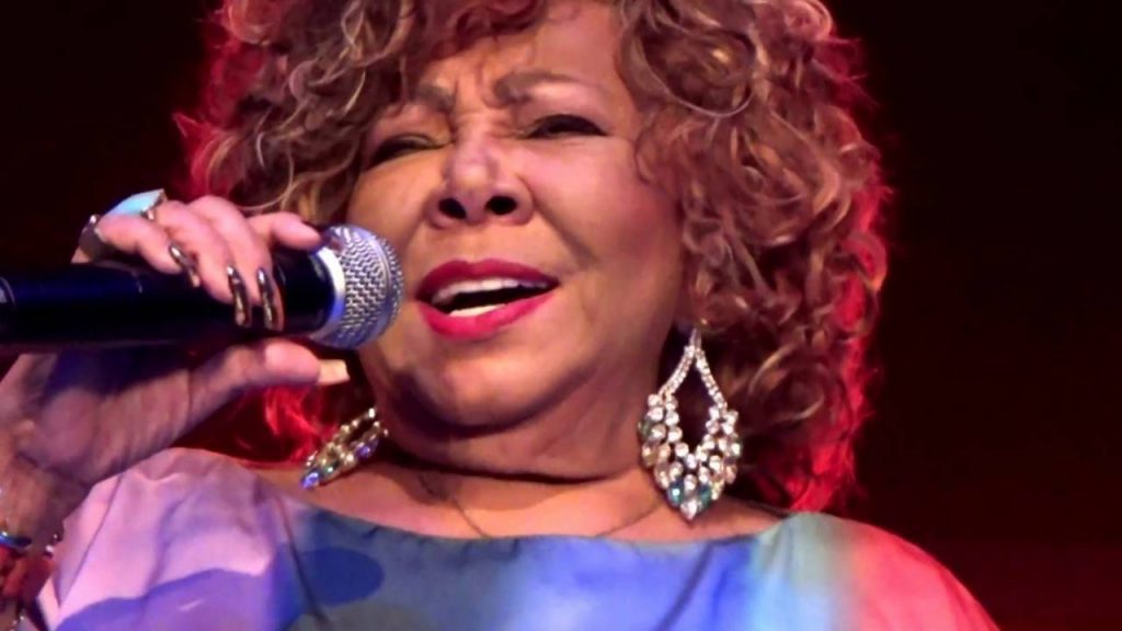 Show de Alcione encerra programação do aniversário de São Luís