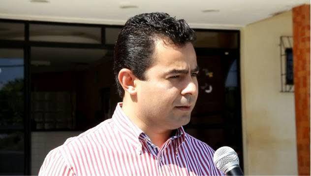 Presidente em exercício da FAMEM é recebido com protesto em Barra do Corda