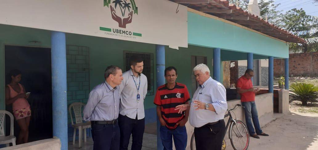 Chico Carvalho visita bairros de São Luís e atende reivindicações de moradoras