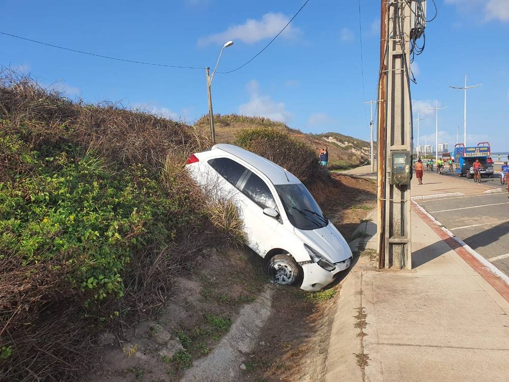 Ex-vereador Carioca do Povo sofre acidente na Litorânea de São Luís