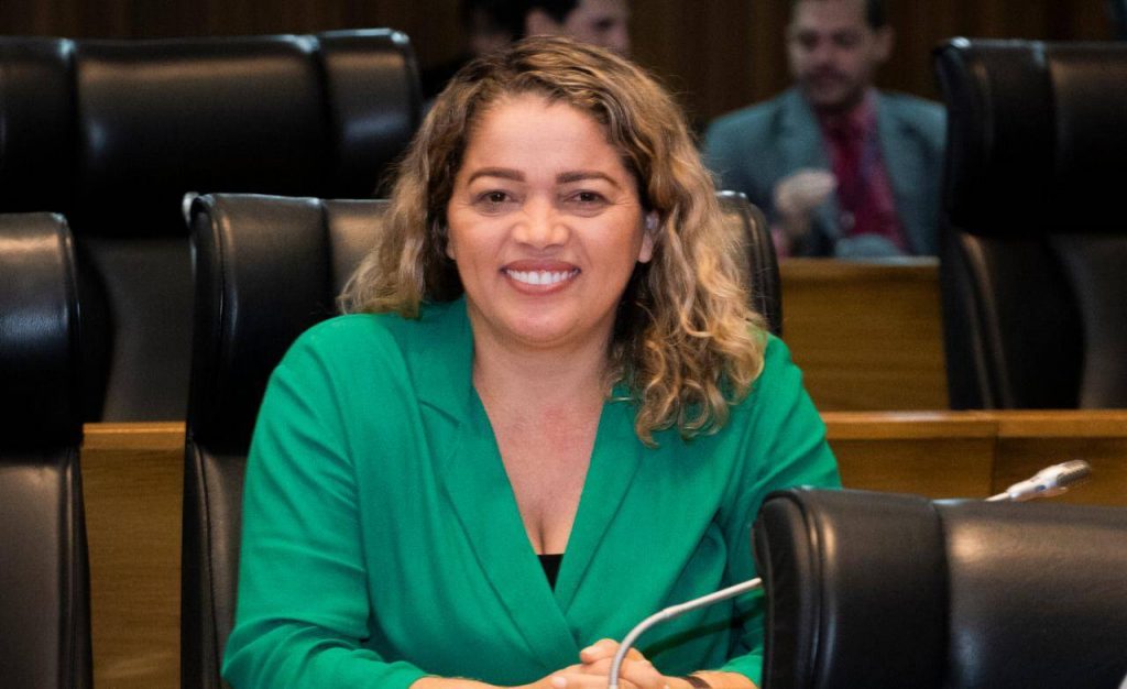 Mical Damasceno solicita criação de alas especializadas para tratamento de pessoas com queimaduras