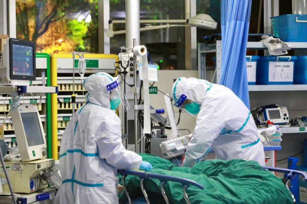 Brasil tem 1º resultado positivo para coronavírus, mas ainda falta novo teste