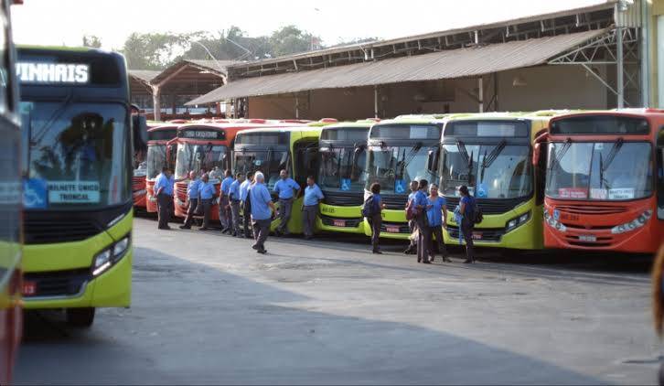 Rodoviários pedem reajuste salarial de 15% e ameaçam greve nesta sexta-feira na capital