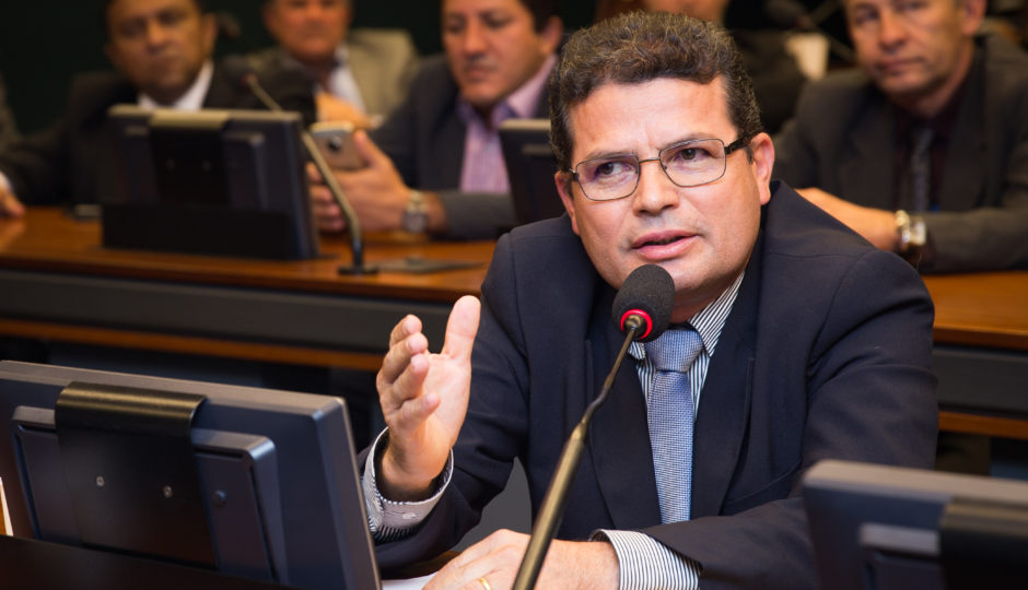 Em meio a crise do coronavírus, prefeito de Bom Jardim é alvo da justiça por tentar desviar dinheiro da saúde