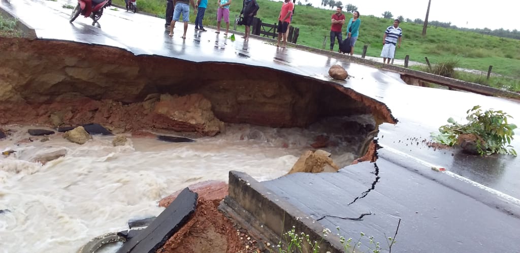 Após chuva, ‘Estrada do Arroz’ em Cidelândia é cortada
