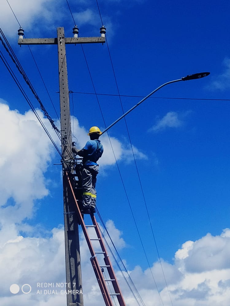 Prefeitura moderniza sistema de iluminação com instalação de lâmpadas de led em Tutóia
