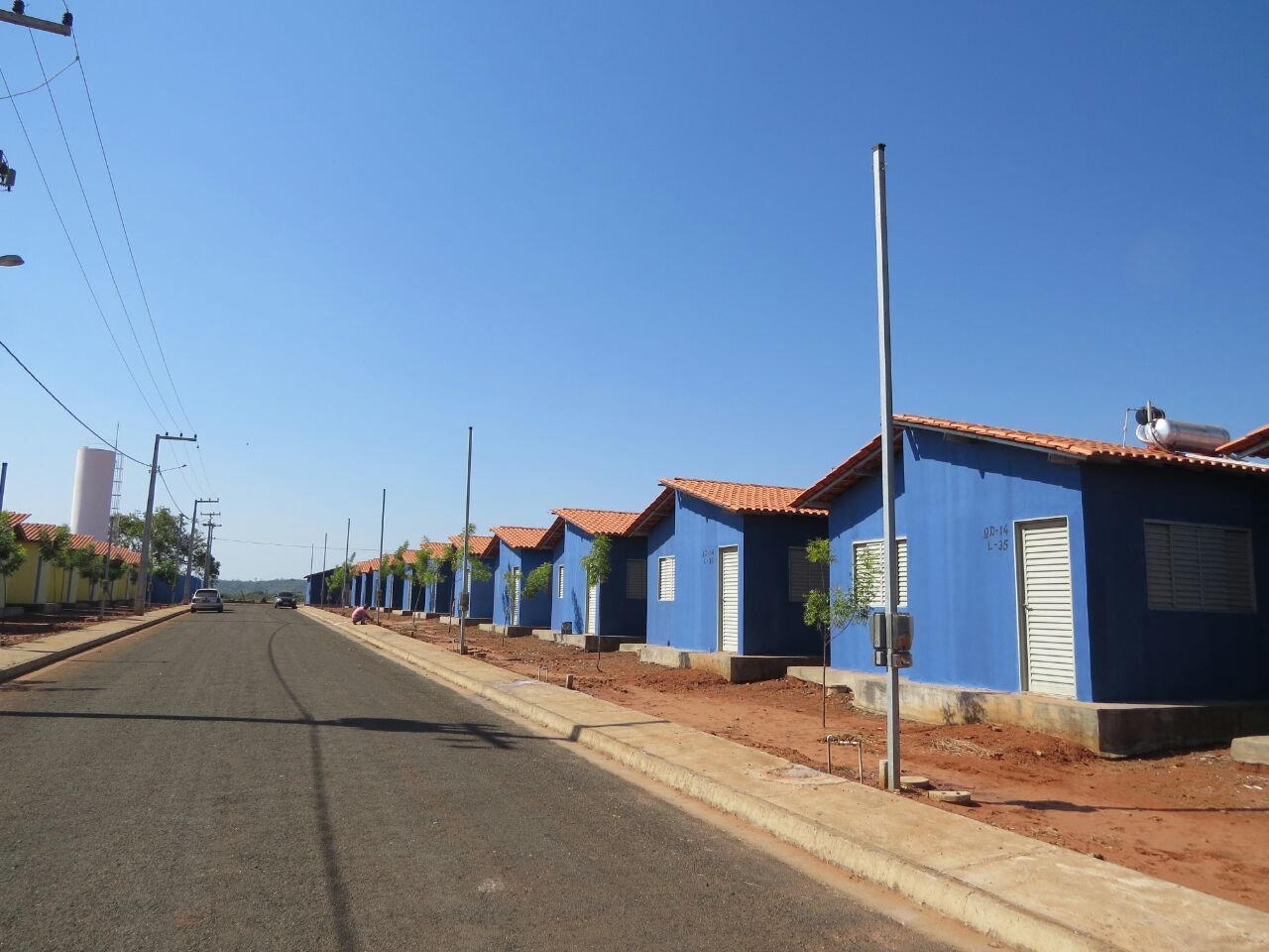 Moradores de residencial sofrem com esgoto e pedem socorro ao Ministério Público em Estreito