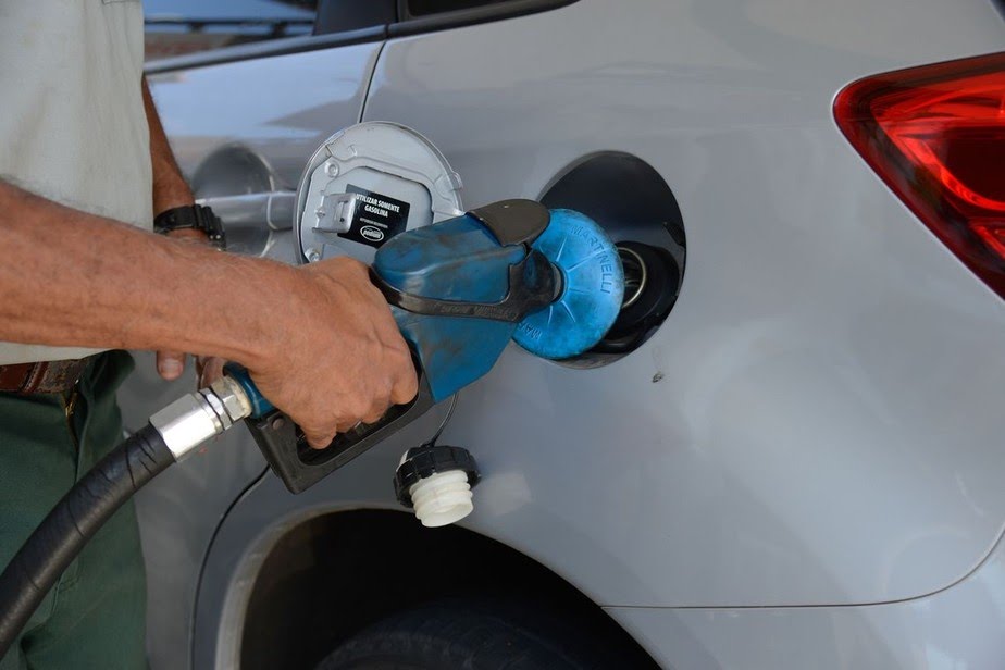 Petrobras confirma aumento de 6% no diesel e de 3% na gasolina