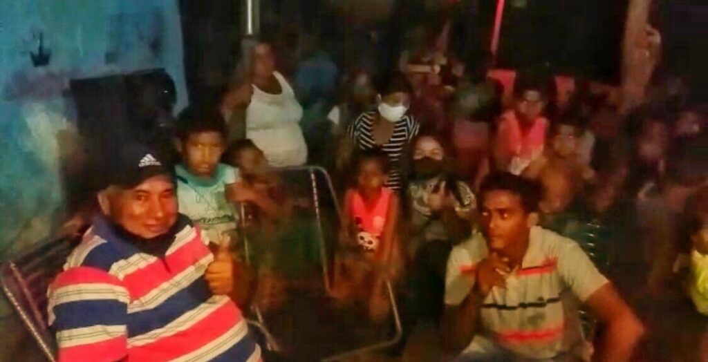 Em meio a pandemia e contrariando decreto estadual, prefeito Zé Hélio promove aglomeração