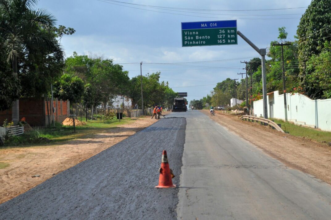 Governo do Estado prossegue obras na MA-014 com serviços de recuperação entre Vitória do Mearim e Pinheiro