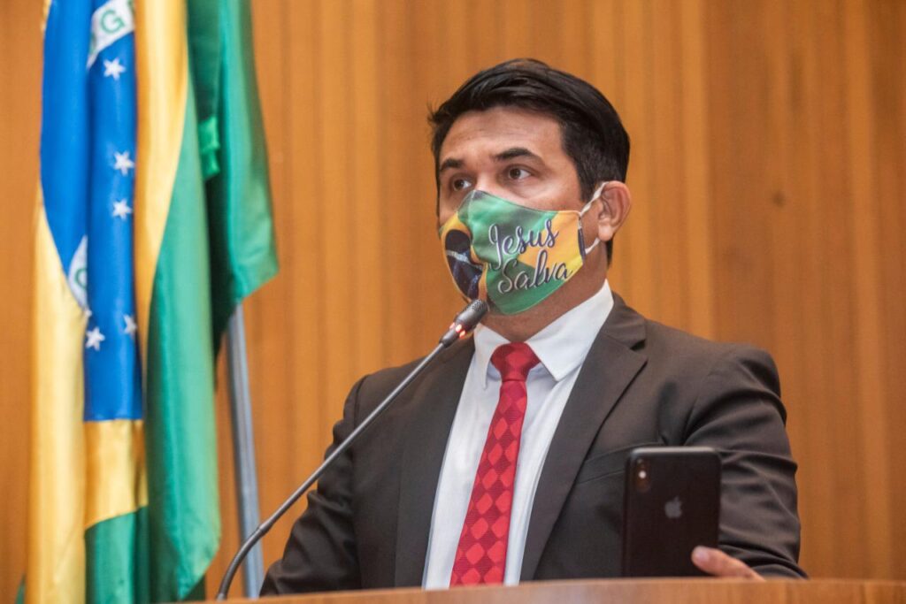 “Braide não seria covarde ao ponto de aceitar que me tirem da disputa no tapetão”, diz Wellington do Curso sobre eleições em São Luís