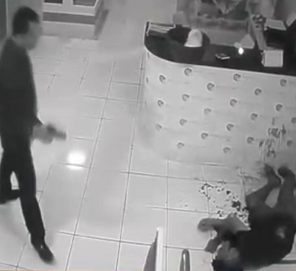 Vídeo mostra o exato momento que veterinário mata cliente após ser agredido em São Luís