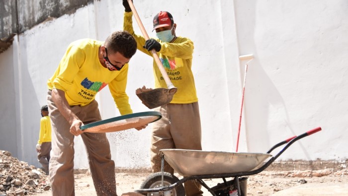 Mais de 100 internos do sistema prisional trabalham em obras de São Luís