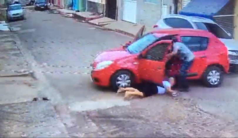 Idosa é agredida e arrastada durante assalto a carro no Maranhão