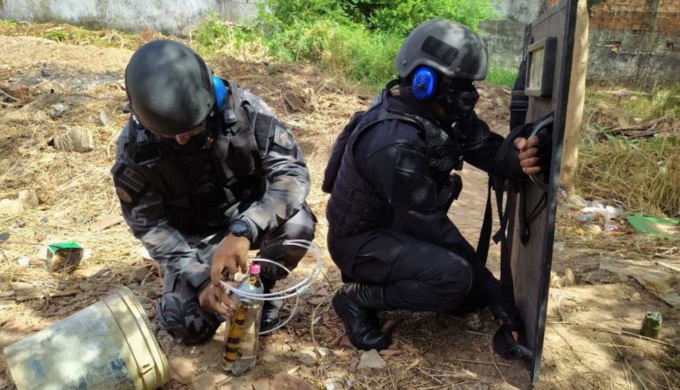 Polícia desativa granada encontrada em terreno baldio em São Luís