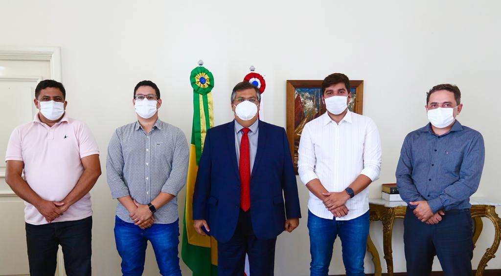Governador e prefeito eleito de Riachão dialogam sobre saúde e turismo