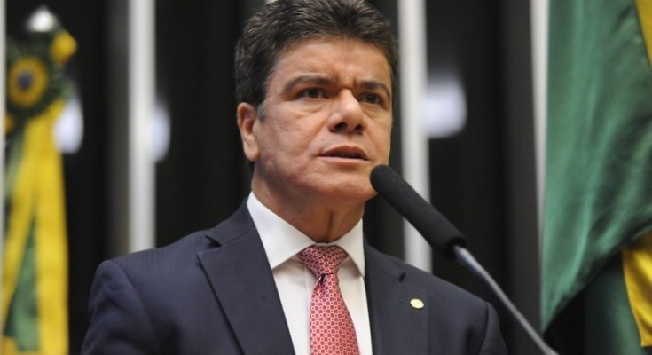 COVID-19: Deoclides Macedo decreta estado de calamidade pública em Porto Franco