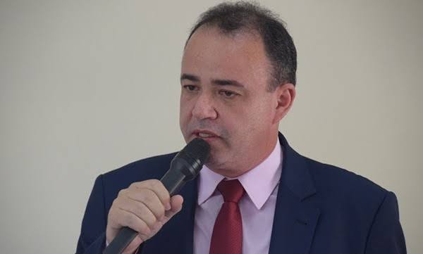 Erlanio Xavier registra chapa para prosseguir com trabalho na Famem