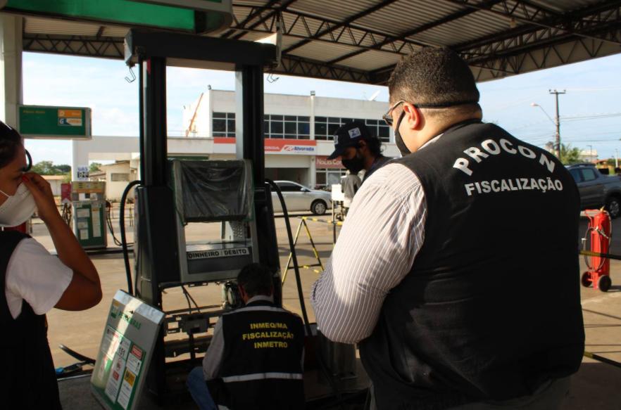 Posto de São Luís adulterava bombas e motorista recebia menos combustível do que o solicitado
