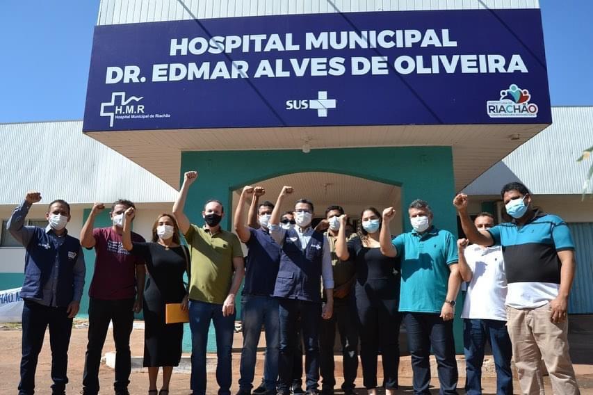 Prefeito Ruggero Felipe e secretário de Saúde do Maranhão anunciam reforma do hospital de Riachão