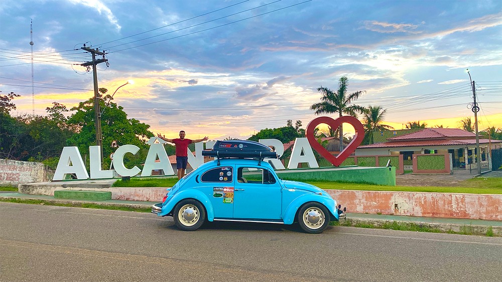 Conheça o vendedor que largou tudo para viajar pelo Maranhão com seu Fusca 1974