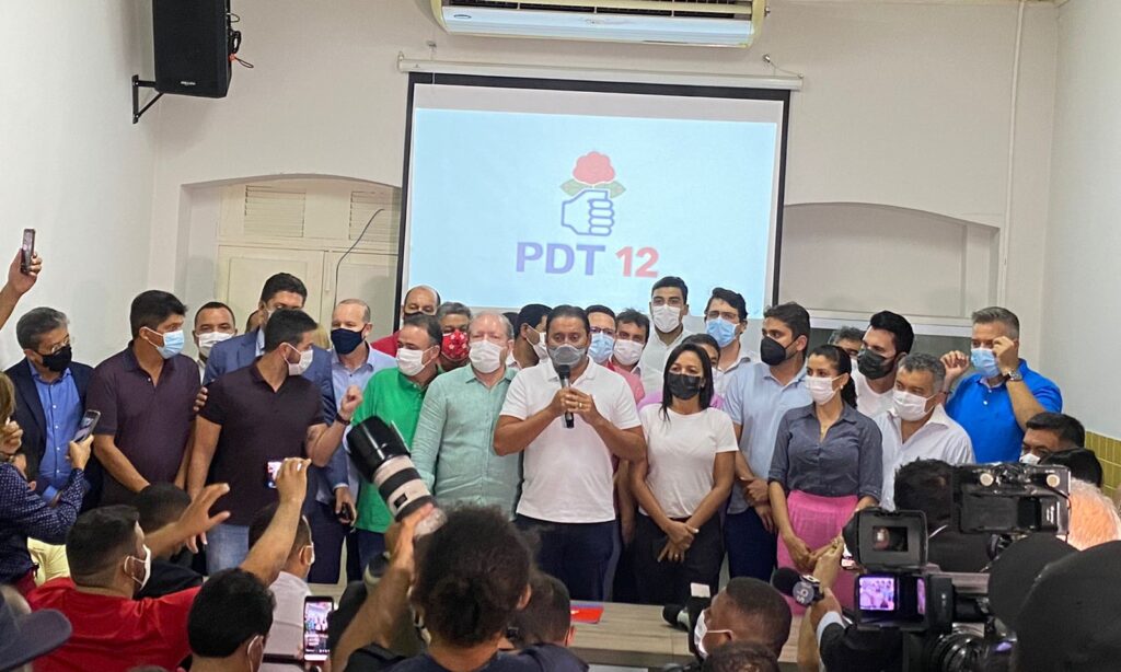Após encontro com Flávio Dino, Weverton Rocha reafirma que mantém pré-candidatura