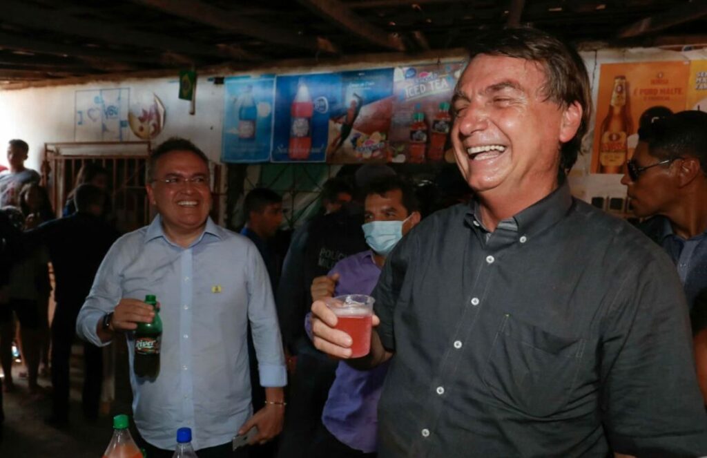 MPF arquiva denúncia contra Bolsonaro no episódio do guaraná Jesus