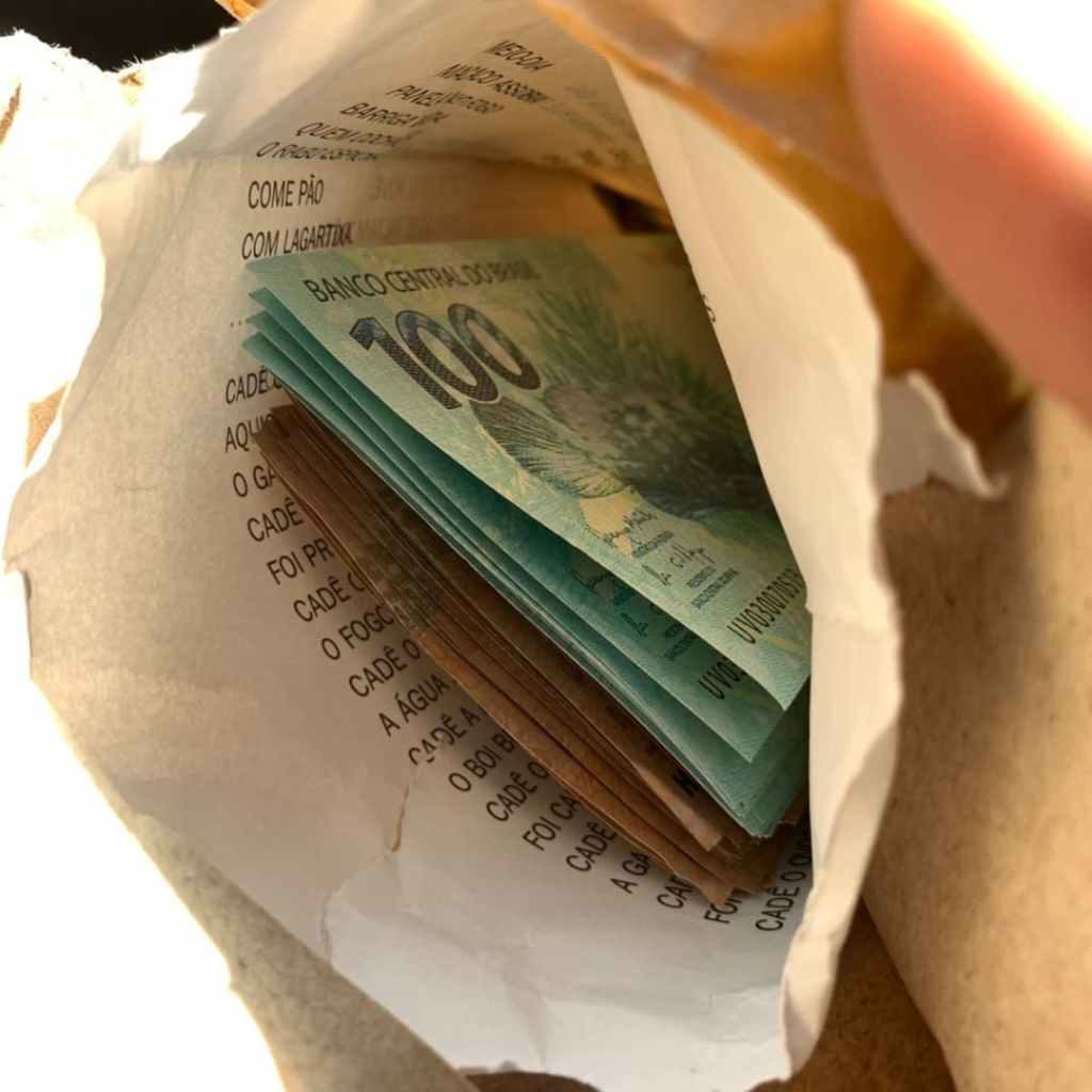 PF prende mulher suspeita de receber R$ 8 mil em notas falsas pelos Correios no Maranhão