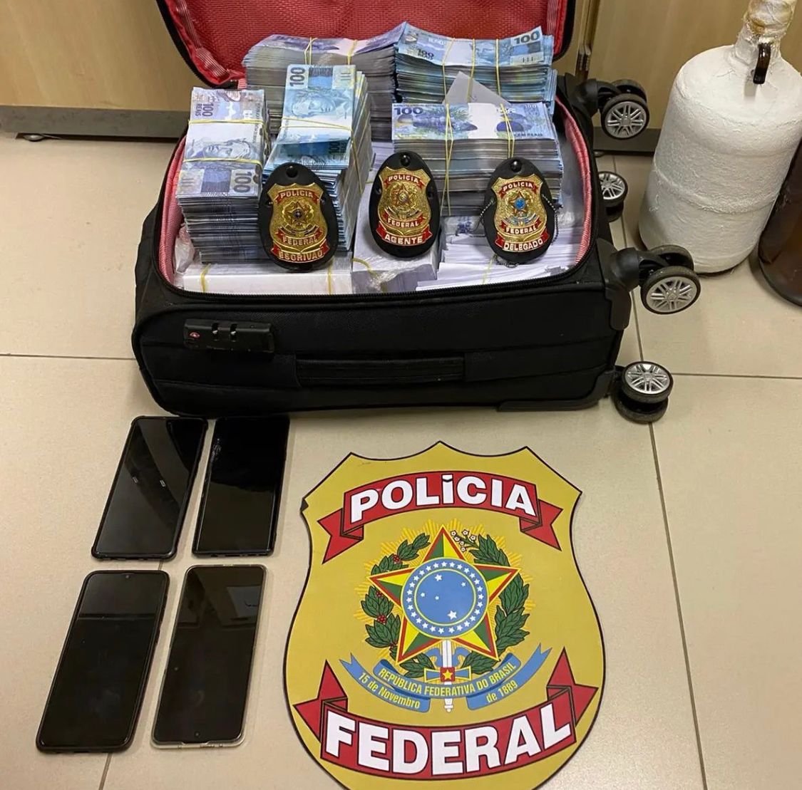 PF prende estrangeiros com quase meio milhão de reais em notas falsas em São Luís