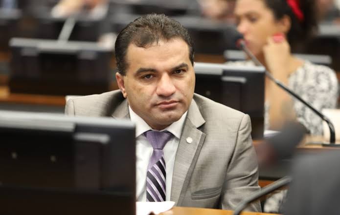 Josimar de Maranhãozinho pede licença de 120 dias na Câmara