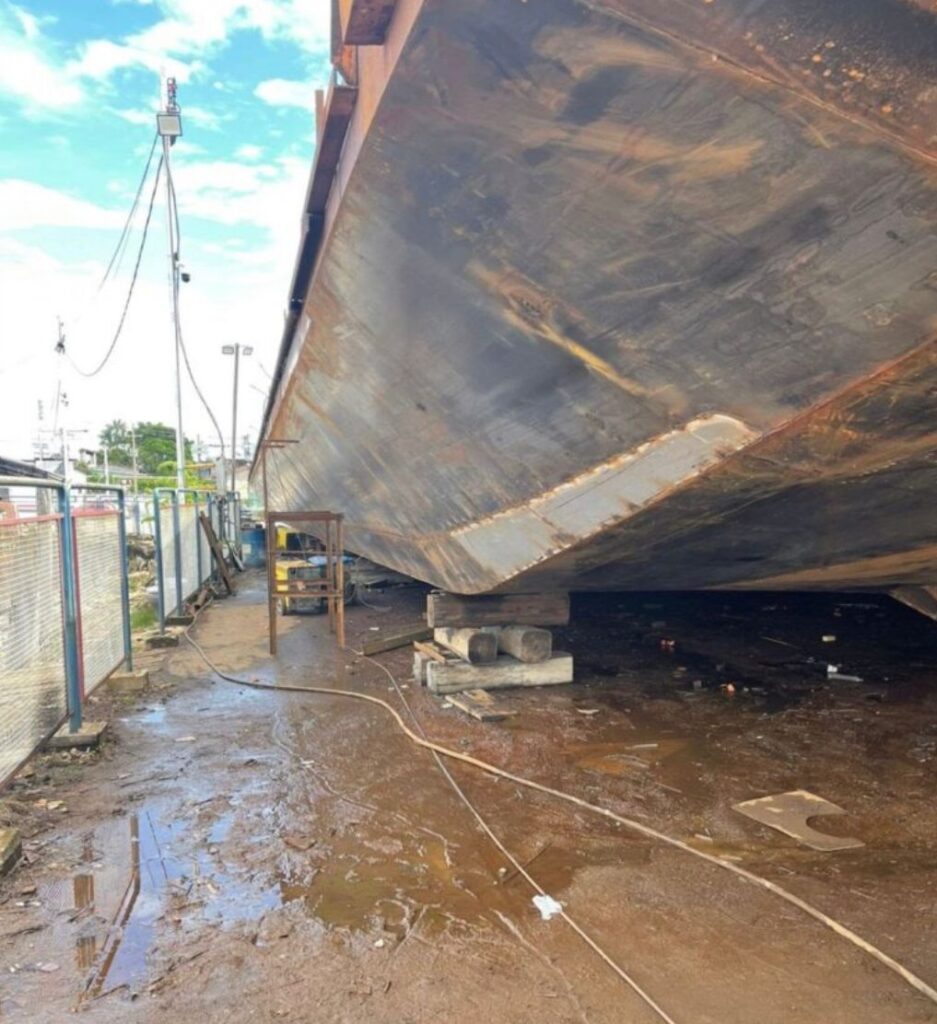 Ferry boat que foi trazido ao Maranhão foi fabricado em 1987 e tem casco cheio de remendos