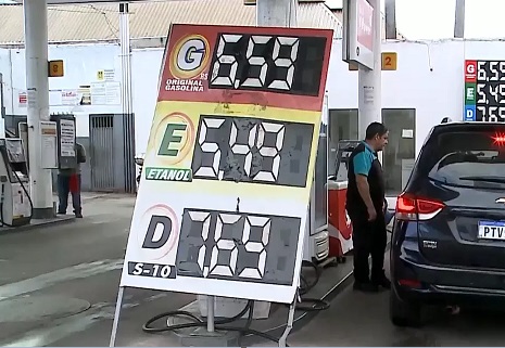 Deputado afirma que postos devem reduzir R$ 1,17 no preço da gasolina no Maranhão