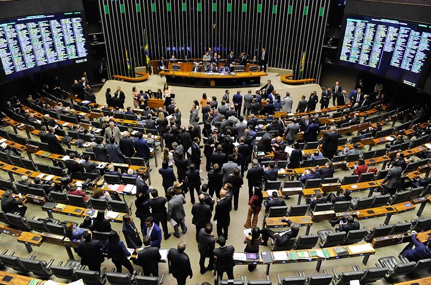 Justiça bloqueia verbas do orçamento secreto para quatro municípios do Maranhão