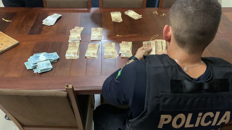 PF combate contrabando de cigarros em portos clandestinos no Maranhão