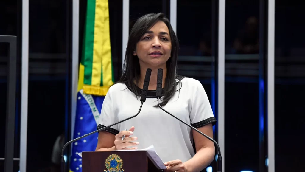 Eliziane Gama convoca evangélicos para live em homenagem ao aniversário de Lula