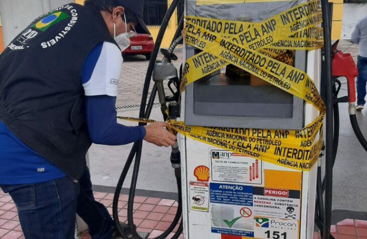 Posto que vendia gasolina com 70% de álcool é lacrado em São Luís