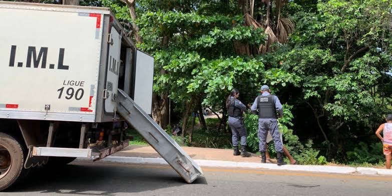Corpo de homem é encontrado em matagal próximo à curva do 90 em São Luís