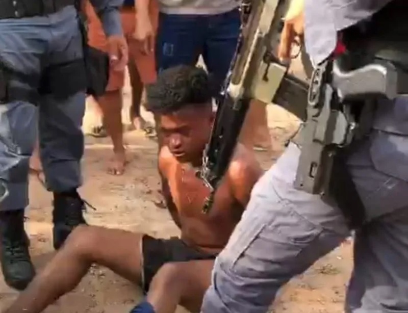 Assaltante é amarrado e entregue a policiais por moradores em São Vicente Ferrer no MA
