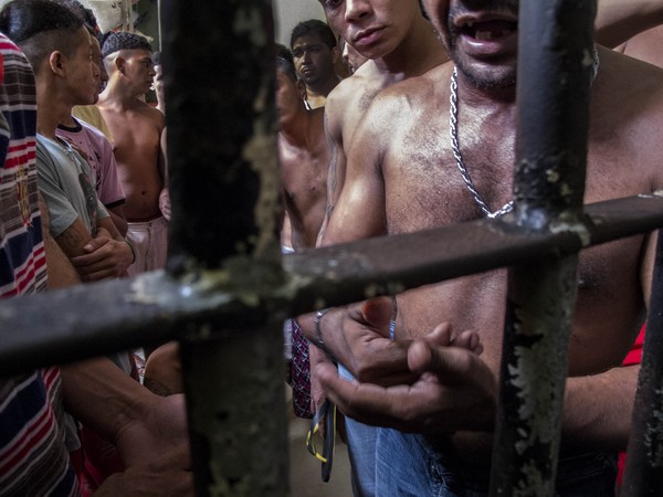 Justiça autoriza saída temporária de 758 presos para o Natal no Maranhão