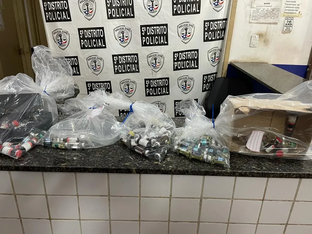 Médico nutrólogo suspeito de venda ilegal de anabolizantes é preso pela polícia na Grande São Luís