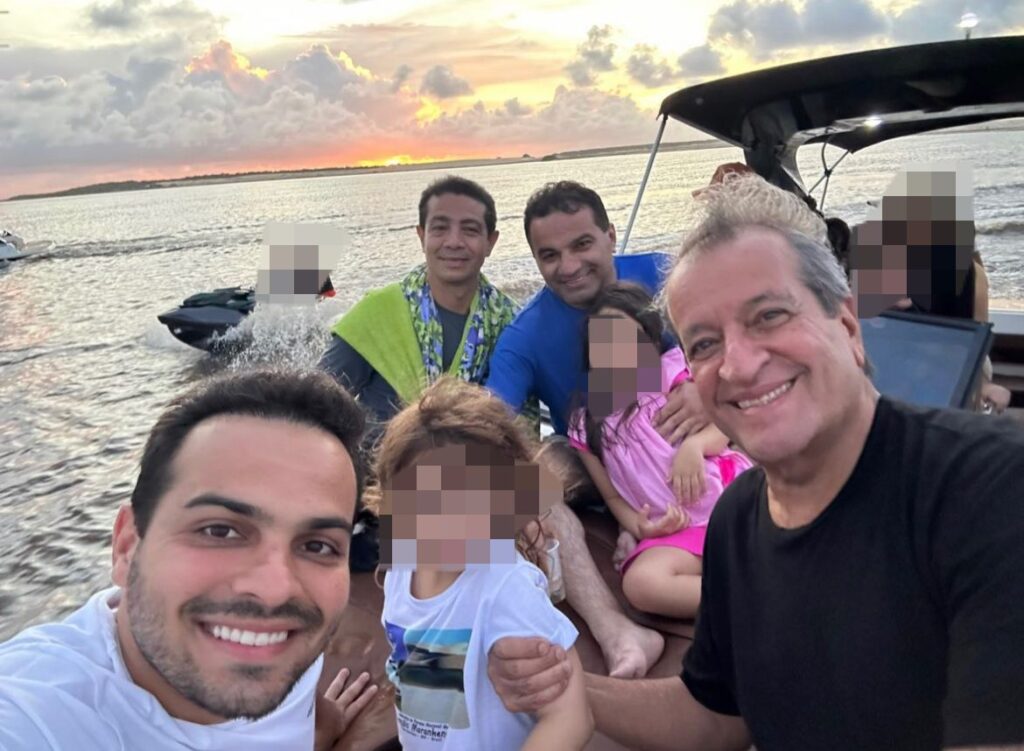 Presidente nacional do PL Valdemar da Costa Neto curte feriado com Josimar nos Lençóis Maranhense