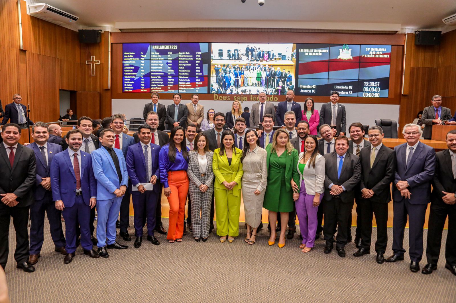 Iracema Vale é reeleita por unanimidade para presidir a Assembleia Legislativa no biênio 2025/2027