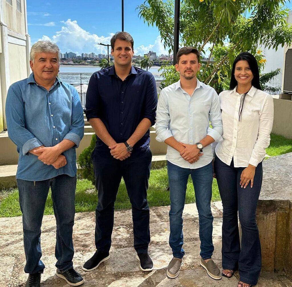 Sobrinho de Carlos Brandão recebe o jovem Ikaro Barbosa de Carolina no Palácio dos Leões