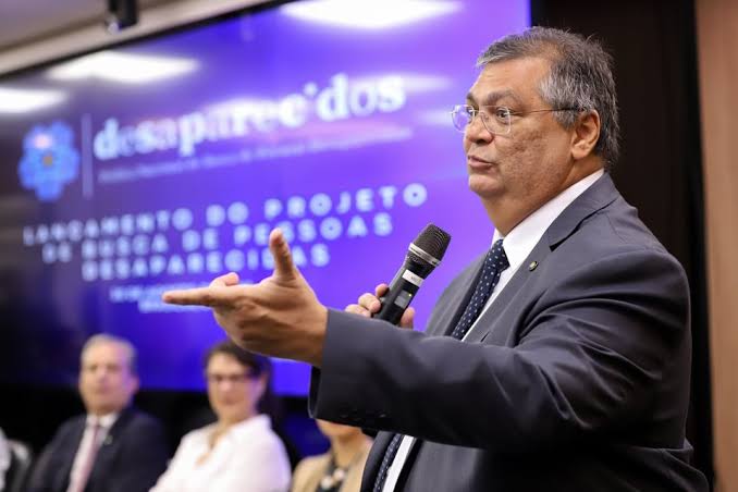 Flávio Dino diz que não tinha “dever legal” de preservar vídeos do ministério da Justiça do 08 de janeiro
